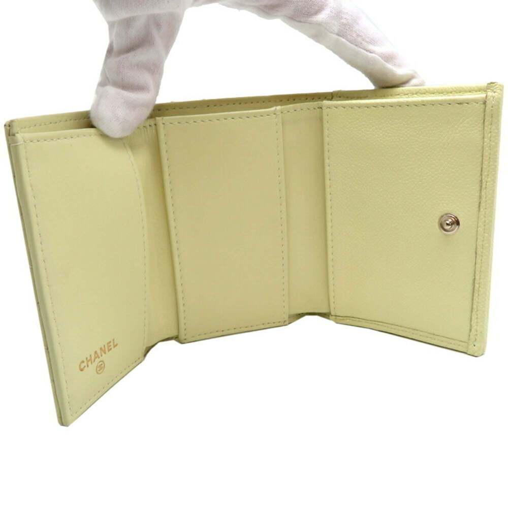 CHANEL Authentic White Caviar Leather Wallet - Picture 5 of 9